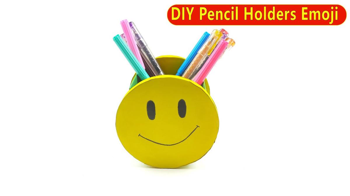 'Video thumbnail for DIY Pen Emoji Holder  - Easy Paper Crafts'